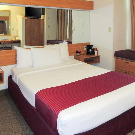 Quality Inn & Suites Robbinsville Esterno foto