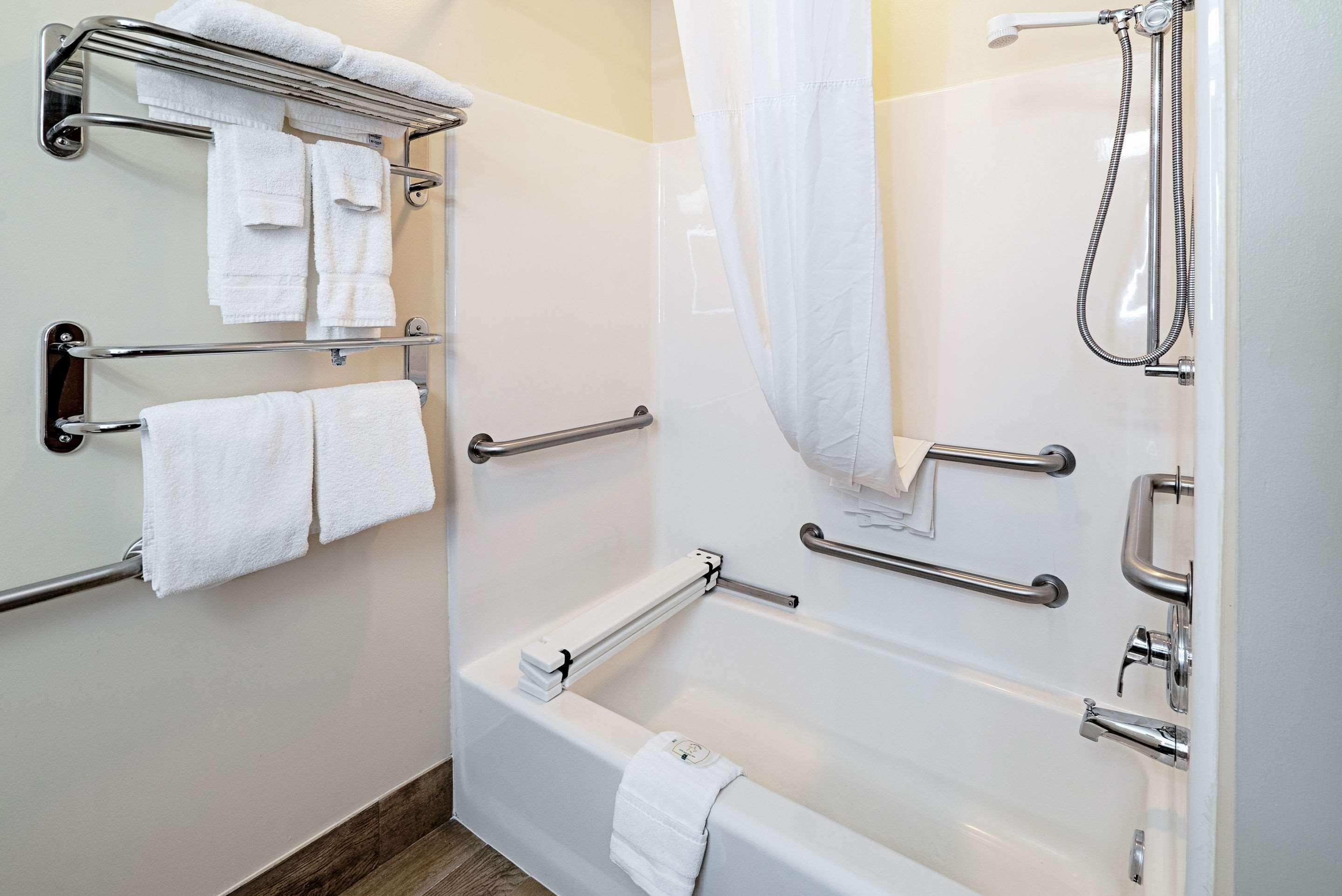 Quality Inn & Suites Robbinsville Esterno foto