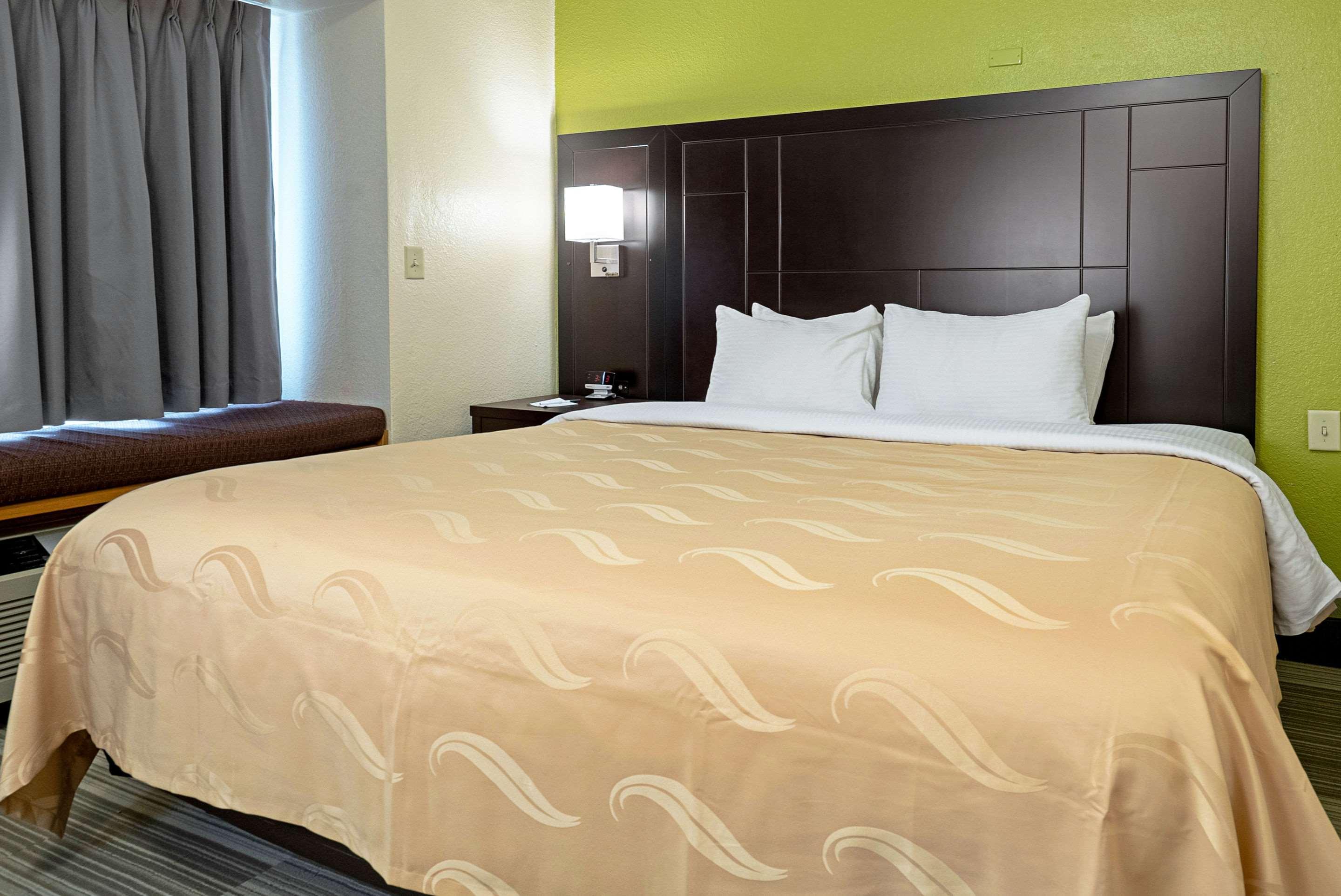 Quality Inn & Suites Robbinsville Esterno foto