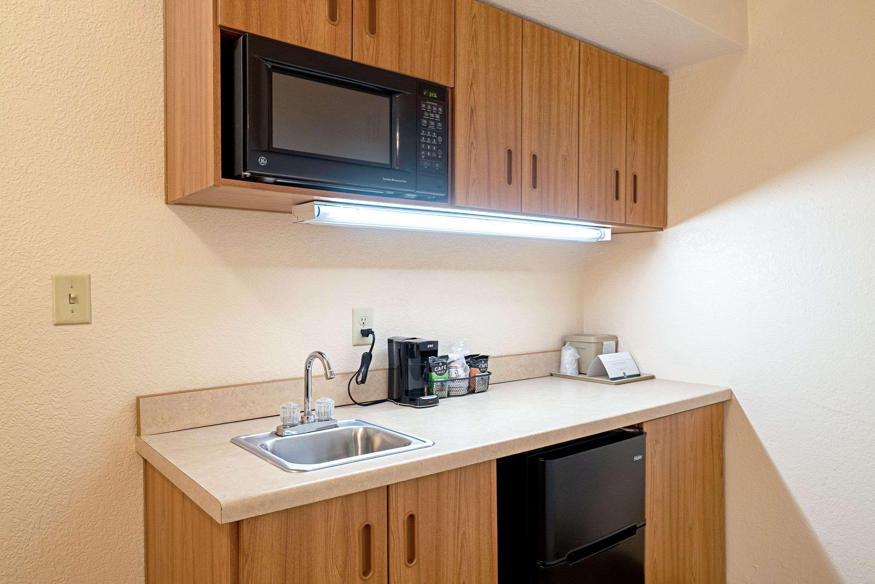 Quality Inn & Suites Robbinsville Esterno foto