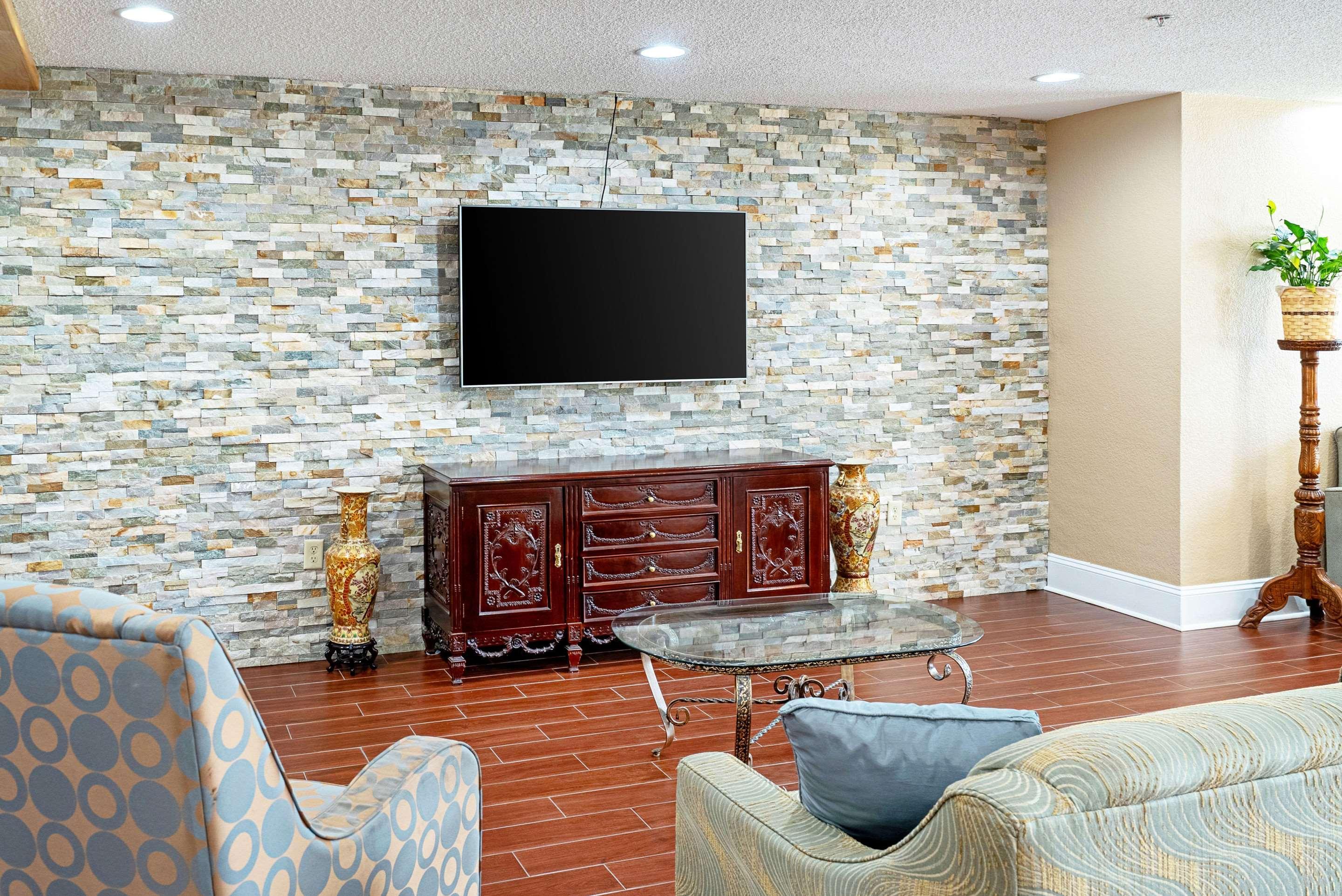 Quality Inn & Suites Robbinsville Esterno foto