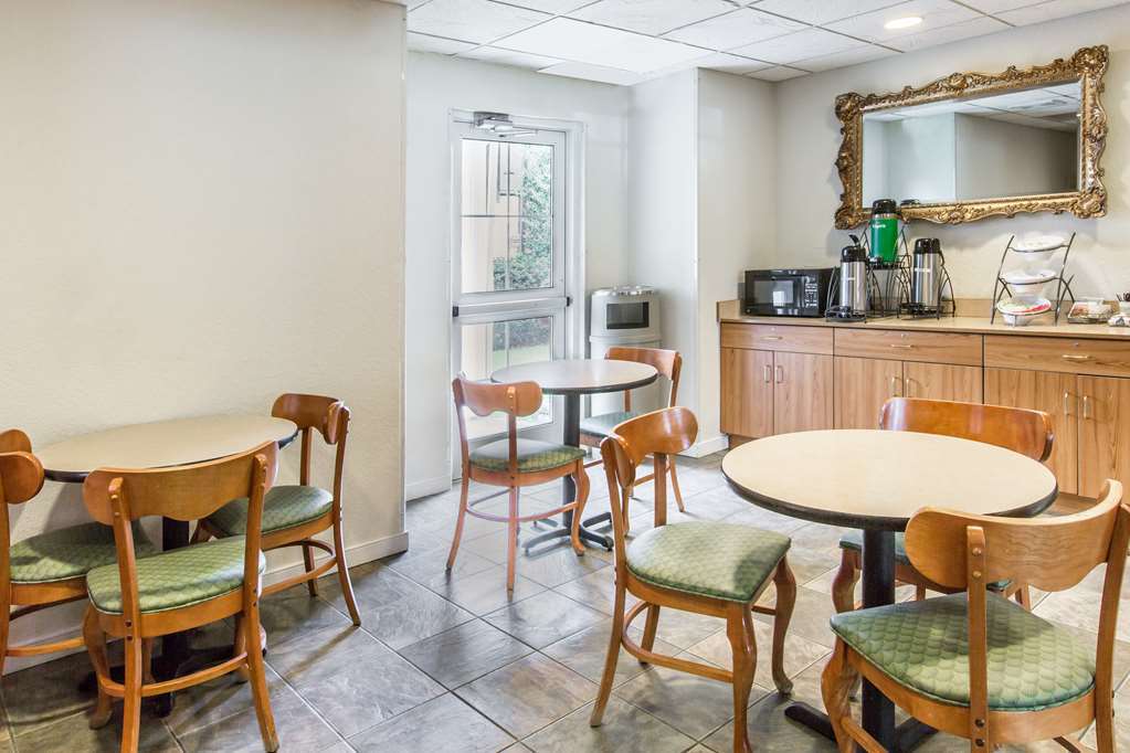 Quality Inn & Suites Robbinsville Servizi foto