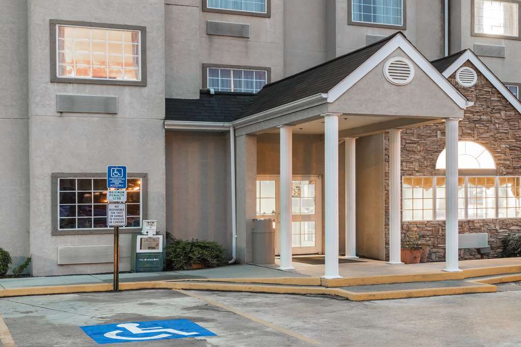 Quality Inn & Suites Robbinsville Esterno foto